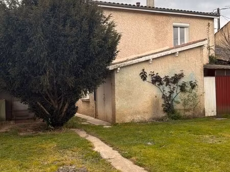 maison t4 dans quartier résidentiel calme à fleurance avec jardin clôturé