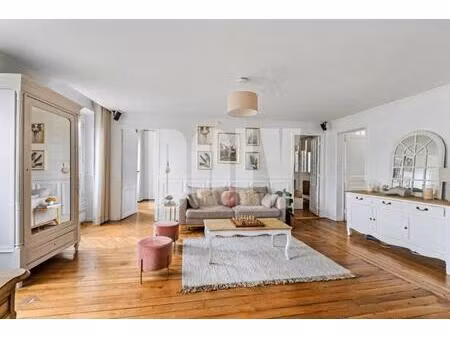 exclusivité doly - 67m2- 4p-rue st antoine- 75004