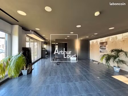 local commercial 222 m²