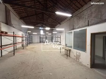 local d'activité 216 m²