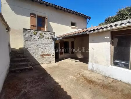 maison de 112 50 m² à le dorat