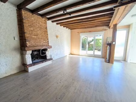 maison de 110 m² à saint-laurent-en-gatines