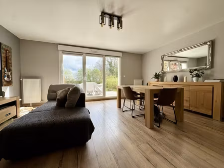 maison récente 3 chambres