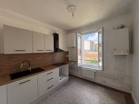 artem proche tram - f3 entierement renove