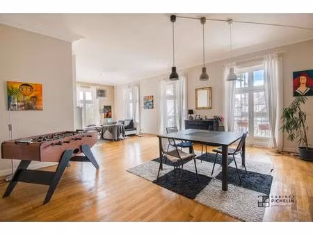 nantes centre  t5 avec ascenseur