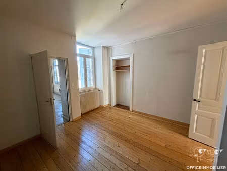 centre ville - balcon - appartement t3 93m2 à pontarlier