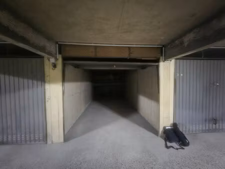 garage à louer - saint -quentin - proche gare et centre-ville