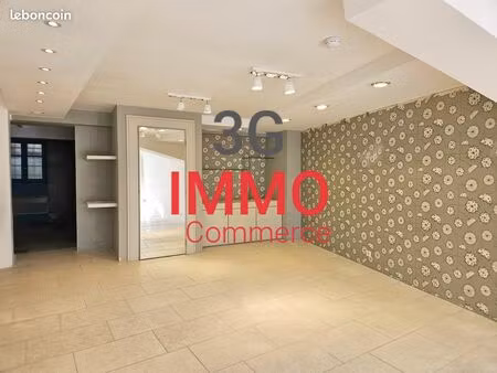 local commercial 75m² | cœur historique uzès | fort passage