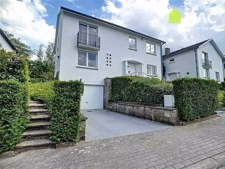 villa superbement située avec 4 chambres