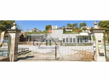 a louer terrain axe passant