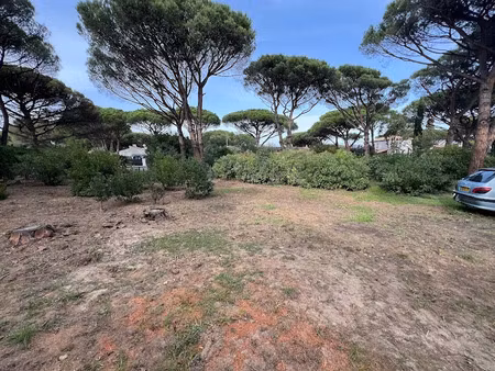 vente terrain 1900 m² à sainte-maxime (83120)  795 000 €