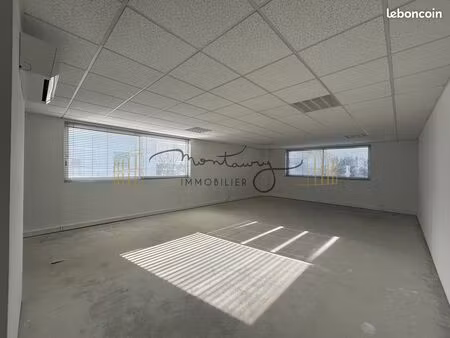 local commercial 60 m² caissargues