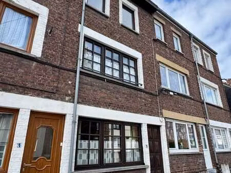 bonne maison 2 façades de 90m² avec 3ch  terrasse et jardin