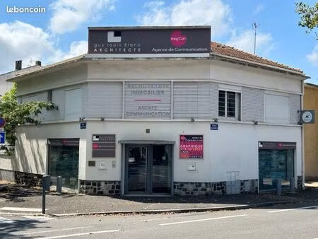 béziers – bureaux 84m² rénovés + jardin privatif 100 m²  vitrine sur avenue passante