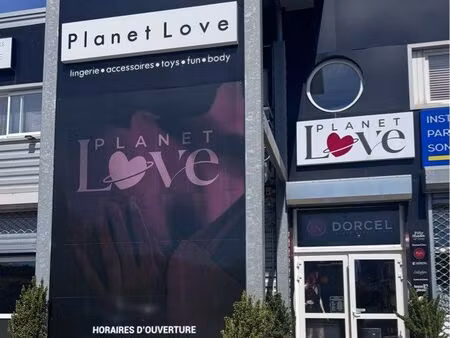 loveshop haut de gamme 90m2