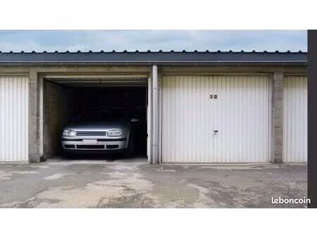 recherche garage à acheter ou à louer à proximité de château vert