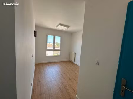 location bureau dans un pole psychologie saint jean de vedas