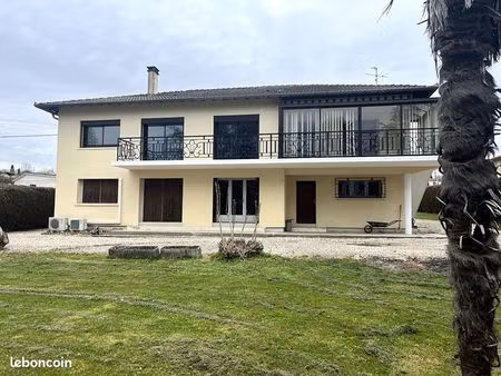 maison 7 pièces 165 m²