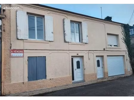 immeuble avec 2 logements individuels
