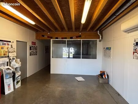 local prof mixte bureau et dépôt 113 m2 muret nord