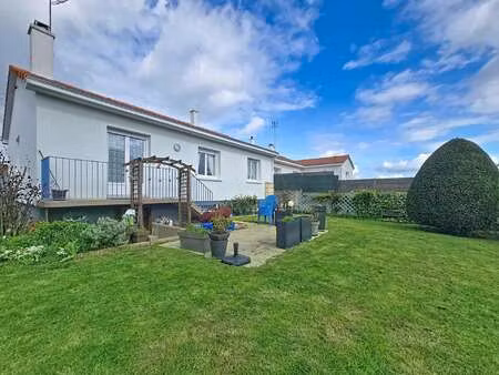 vente maison au may-sur-èvre (49122) : à vendre / 115m² le may-sur-èvre