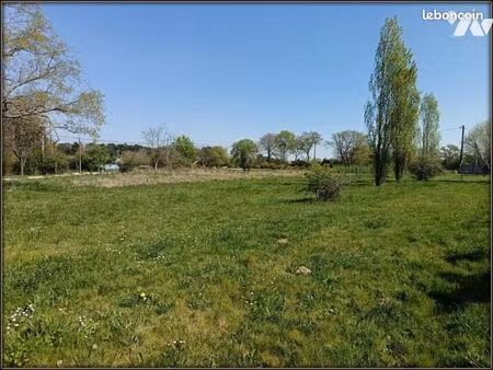 terrain 2196 m² st thurial