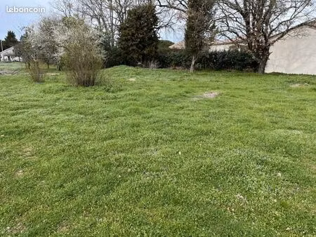 terrain 750 m² plaisance du touch