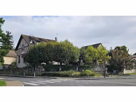 vente locaux professionnels 4 pièces 126 m² à fontainebleau (77300)  365 000 €