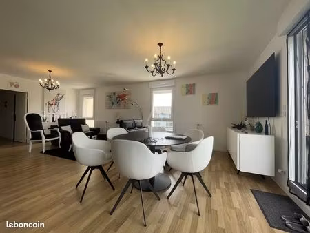 appartement 4 pièces 97 m²