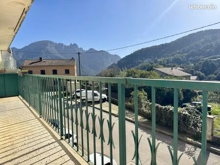 t3 68 m² vico – vue montagne sposata – terrasse – lumineux