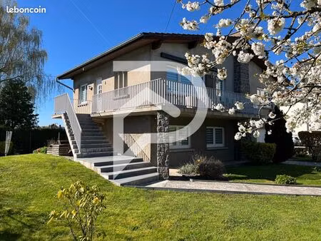 maison 5 pièces 142 m²