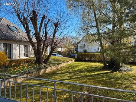 illkirch dans un écrin de verdure  superbe f4 entièrement rénové + balcons + garage