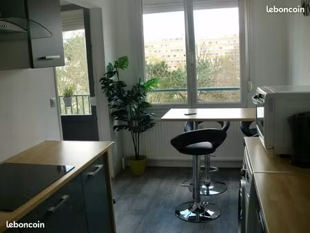 t1 bis meublé 36 m² – dernier étage  balcon  parking  métro 2 min