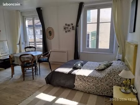 charmant studio meublé neuf - 400 + 25