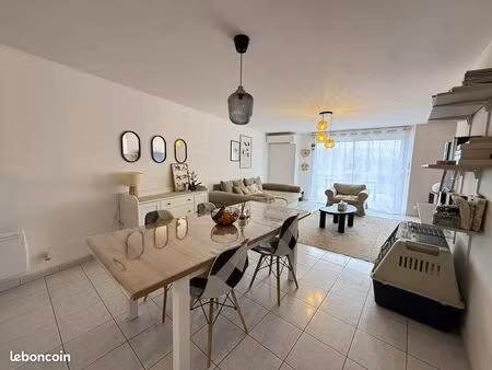 maison 8 pièces 209 m²