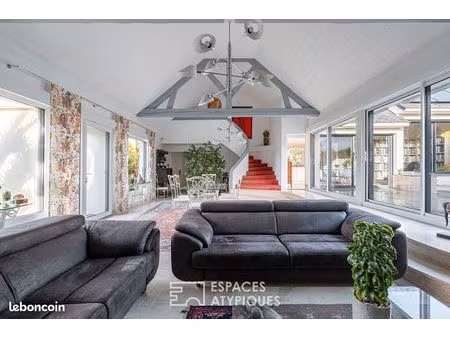maison 7 pièces 213 m²