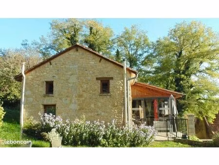 maison t2 garage et 2 terrasses