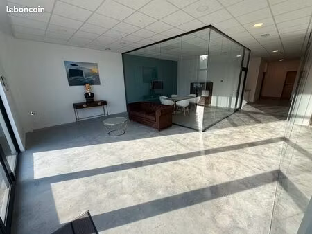 bureaux modernes à louer – 160 m² – prestations haut de gamme (construction récente 2023)