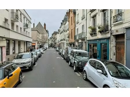 local commercial 50 m² tours