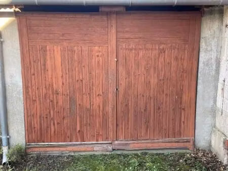 garage/box 22 m² loches
