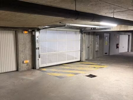 place de parking - estacade