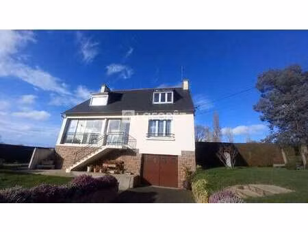 vente maison à guingamp (22200) : à vendre / 115m² guingamp