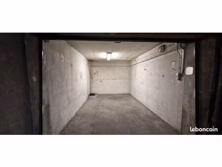parking/box 15 m² grenoble