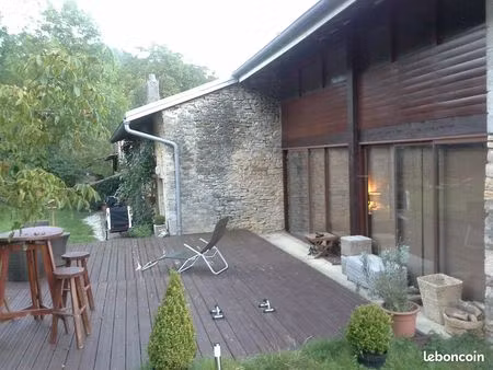 maison vigneronne en pierres