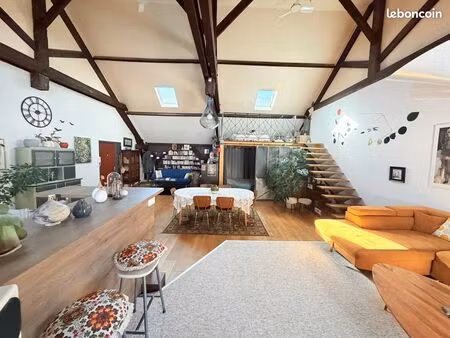 loft/atelier/surface 3 pièces 122 m²