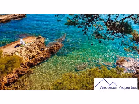 vente locaux professionnels 25 pièces 630 m² à frejus (83600)  2 140 000 €