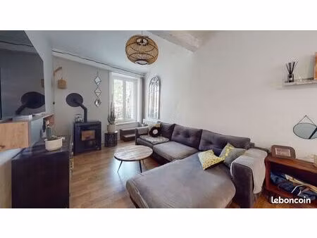 maison de village 3 pièces 80 m²