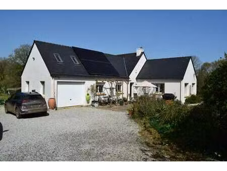 vente maison à landeleau (29530) : à vendre / 145m² landeleau