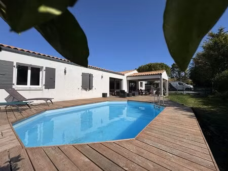 maison contemporaine à chaillevette