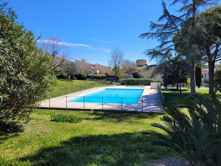 peymeinade  studio en duplex  terrasse  parking